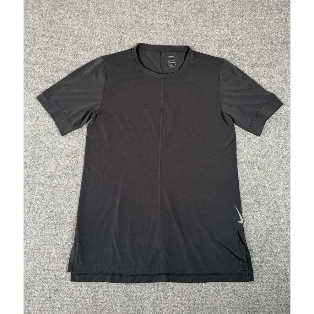 Nike Men's Yoga Slim Fit Short Sleeve T-Shirt Split Hem Size Medium BV4034-010